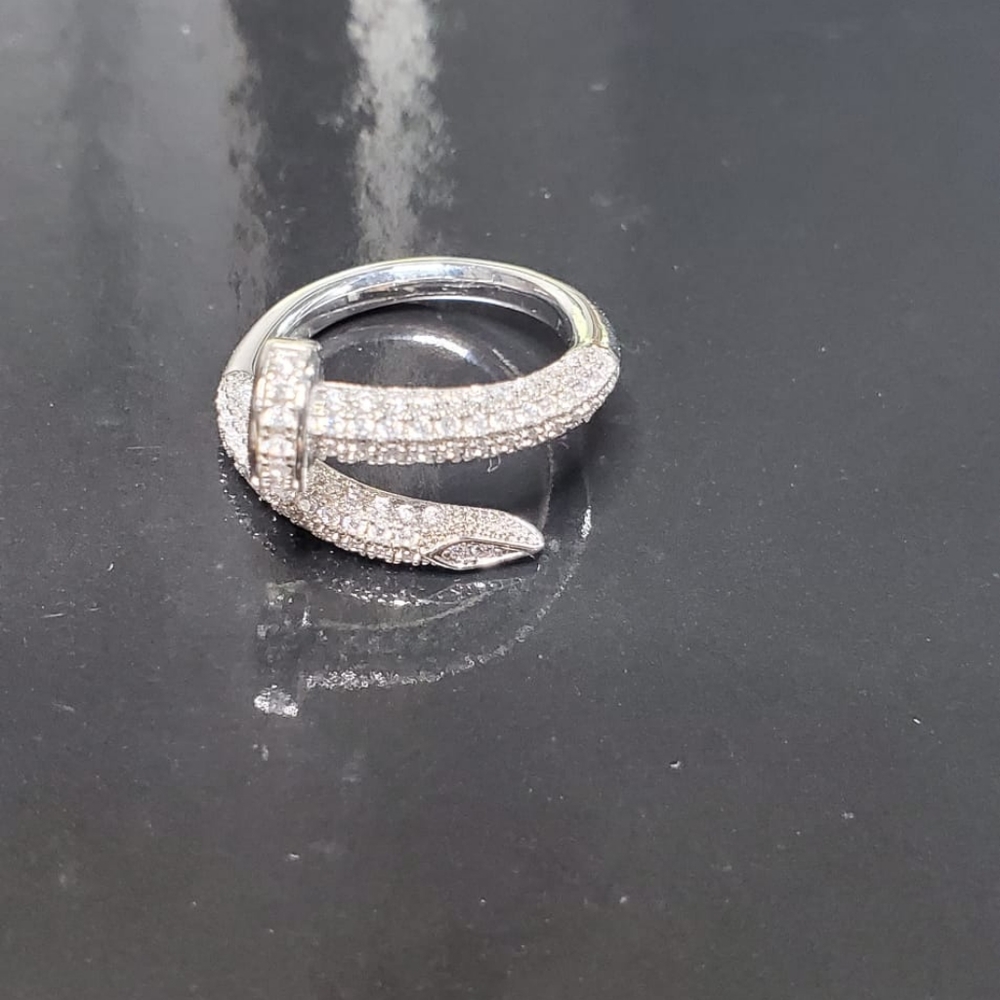 Ring 💍 - Picture 3 of 4